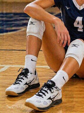 Mizuno Cyclone Speed 3 Junior Volleyball Shoes Youth Size 5